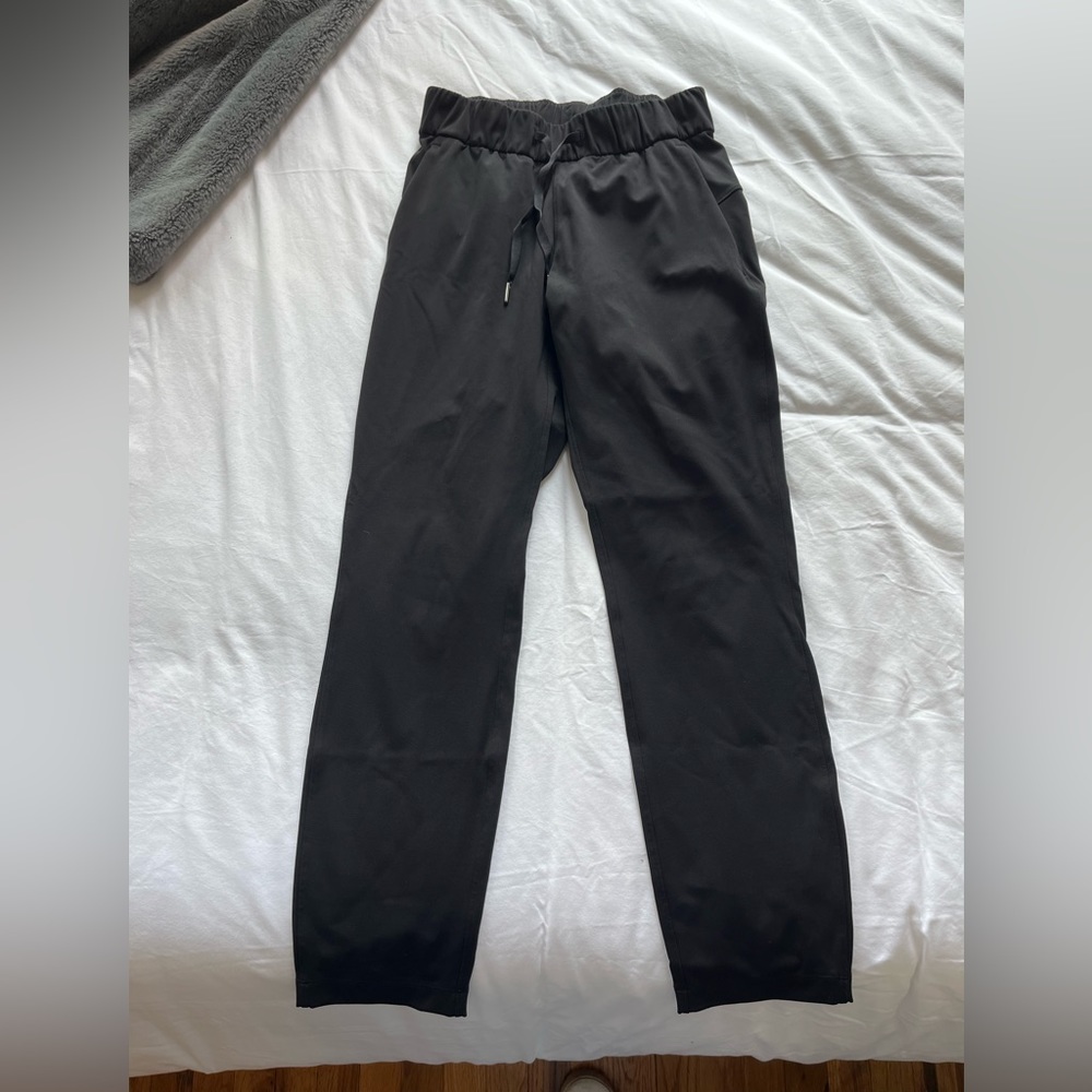 Lululemon black tapered pants